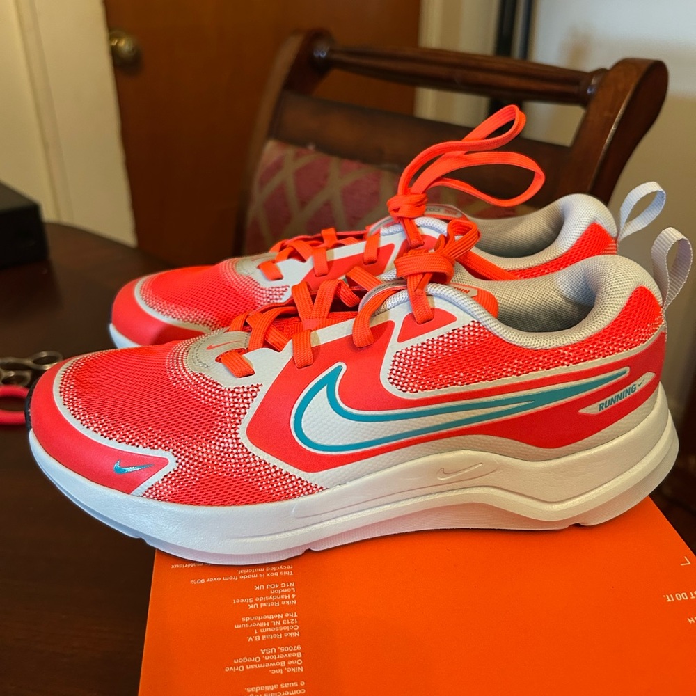 Nike Orange and White Athletic Shoes - Picture 4 of 5